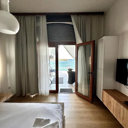 Apartments Lungo Mare Светі-Стефан Екстер'єр фото