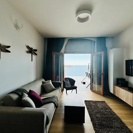 Apartments Lungo Mare Светі-Стефан Екстер'єр фото
