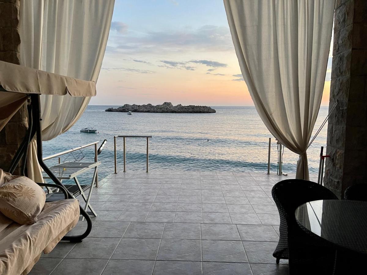 Lungo Mare * Sveti Stefan