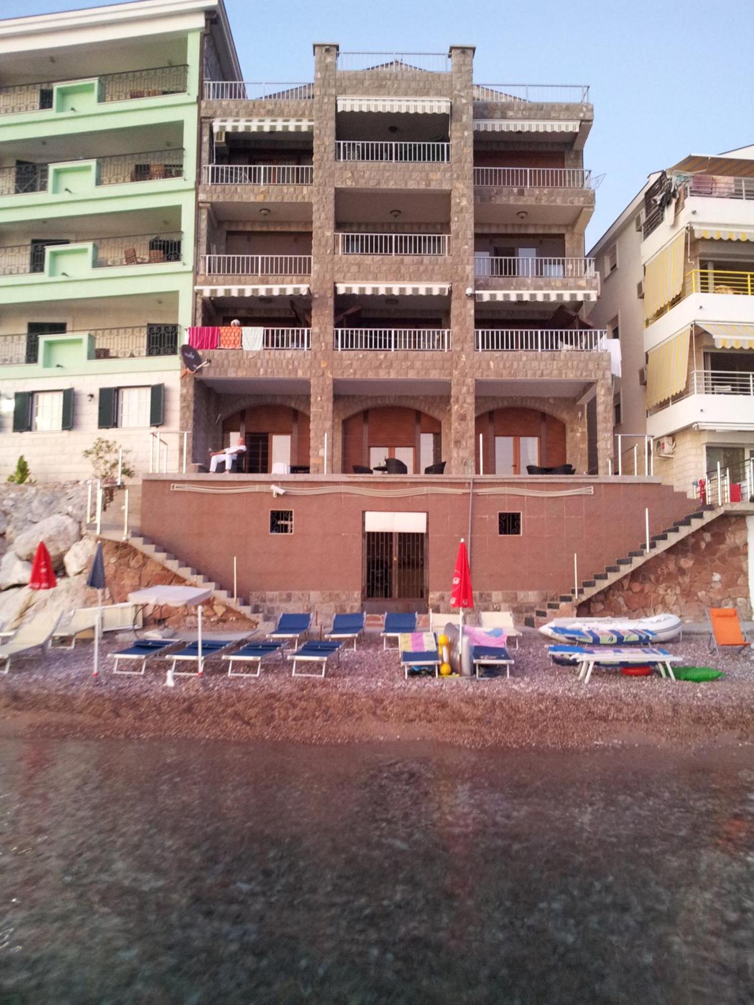 Lungo Mare Sveti Stefan
