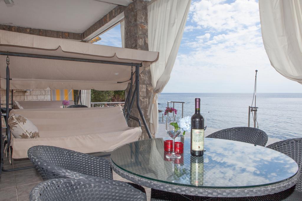 Lungo Mare * Sveti Stefan