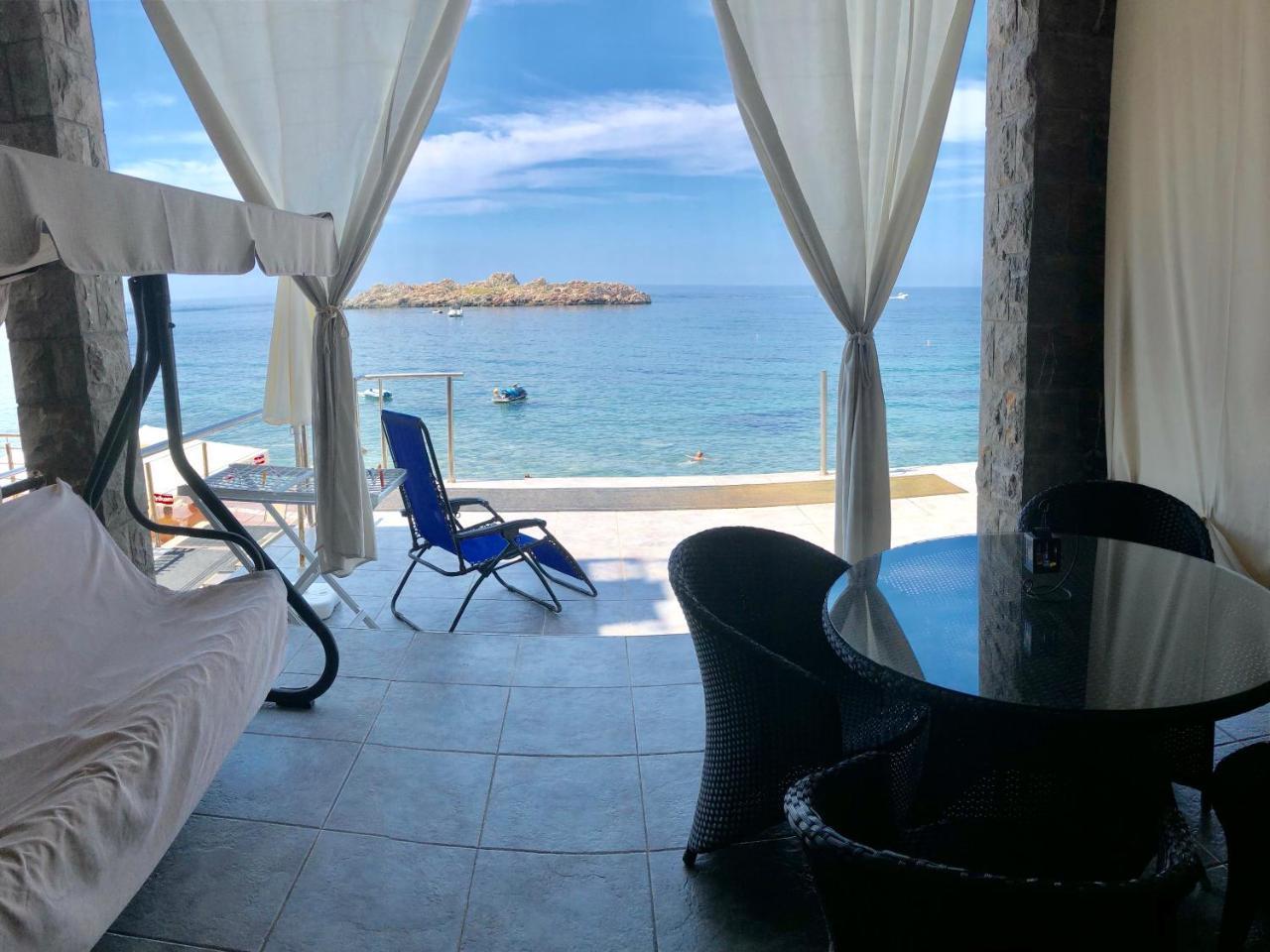 Apartment Lungo Mare Sveti Stefan