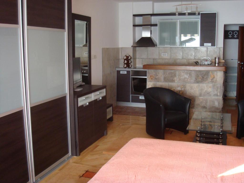 Lungo Mare Апартаменти