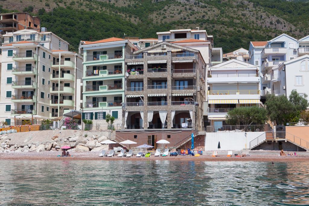Апартаменти Lungo Mare